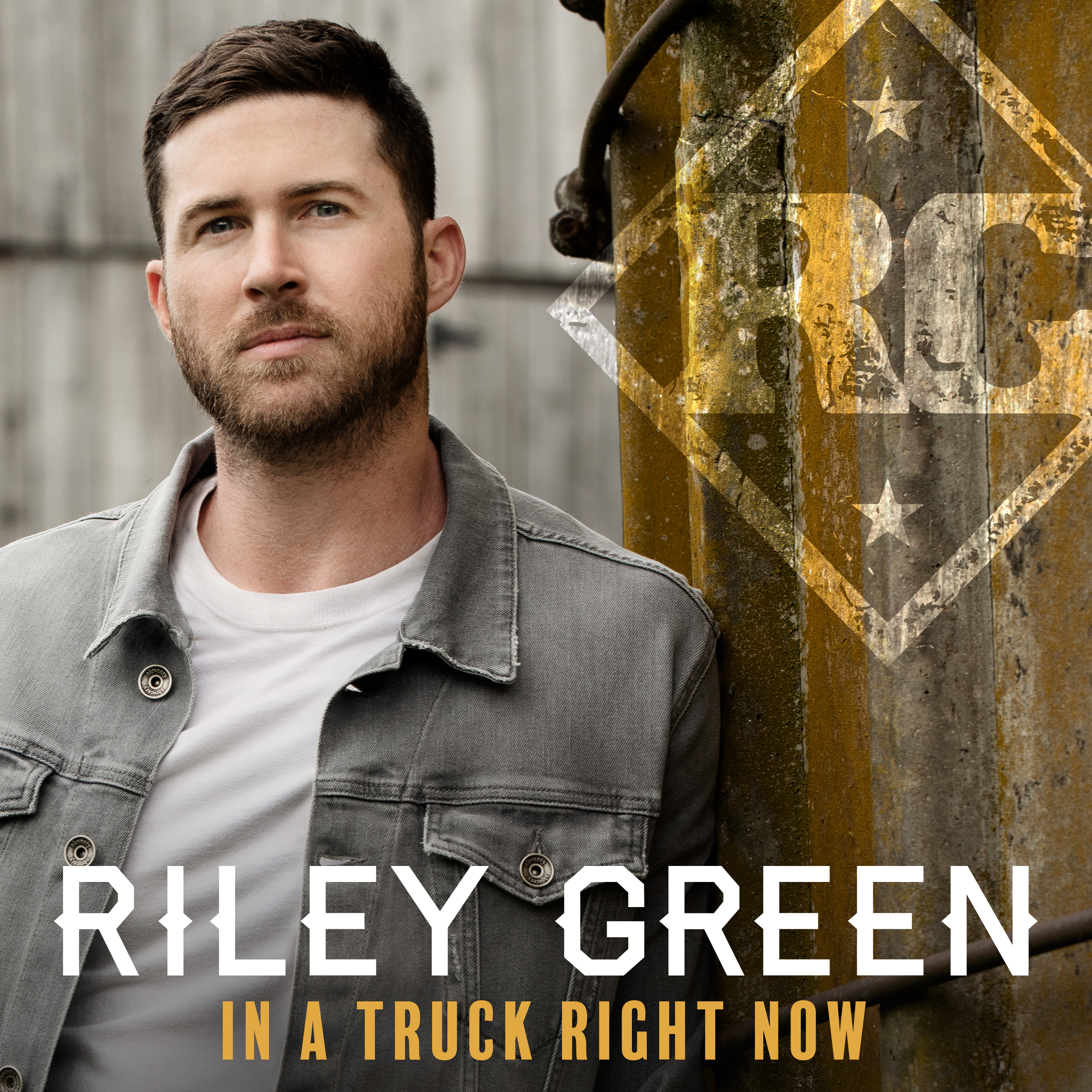 Riley Green - I've had a lot of trucks but this one right here